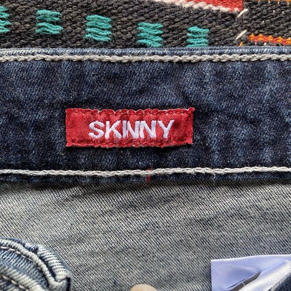 NWT Ecko Unltd Light Wash Denim Jeans. Streetwear. Casual. Size 34. Unisex. - Picture 7 of 12